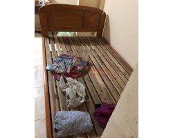 Thanh lý giường ngủ bằng gỗ mã số 660
